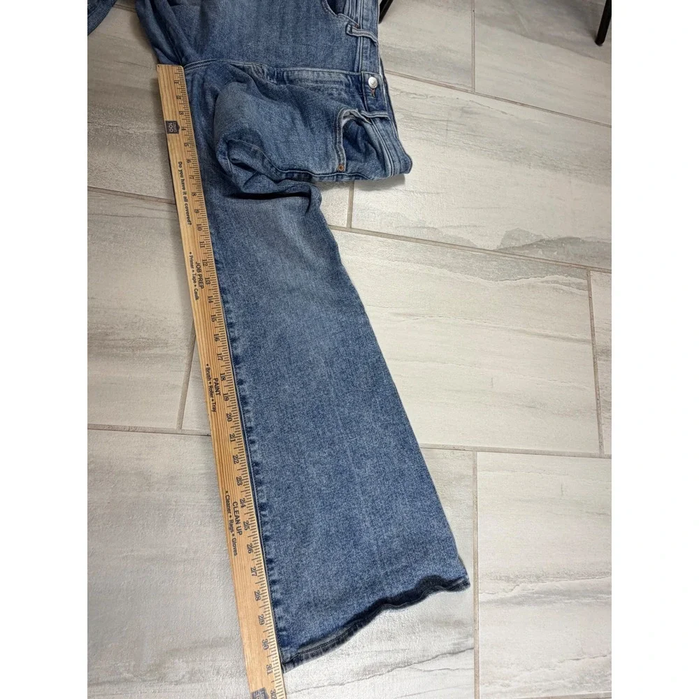 Abercrombie & Fitch The Flare Ultra High Rise Jeans Medium Wash Blue 29 8R